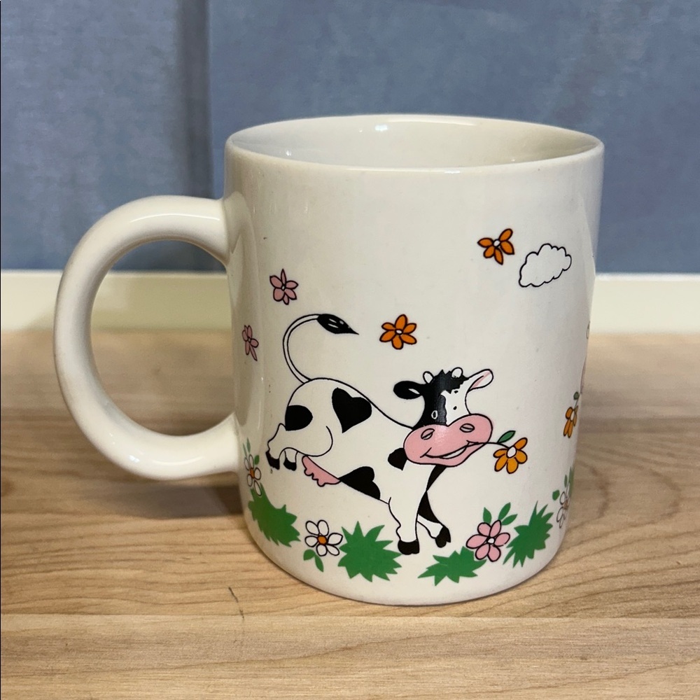 Charming Cow Design White Mug